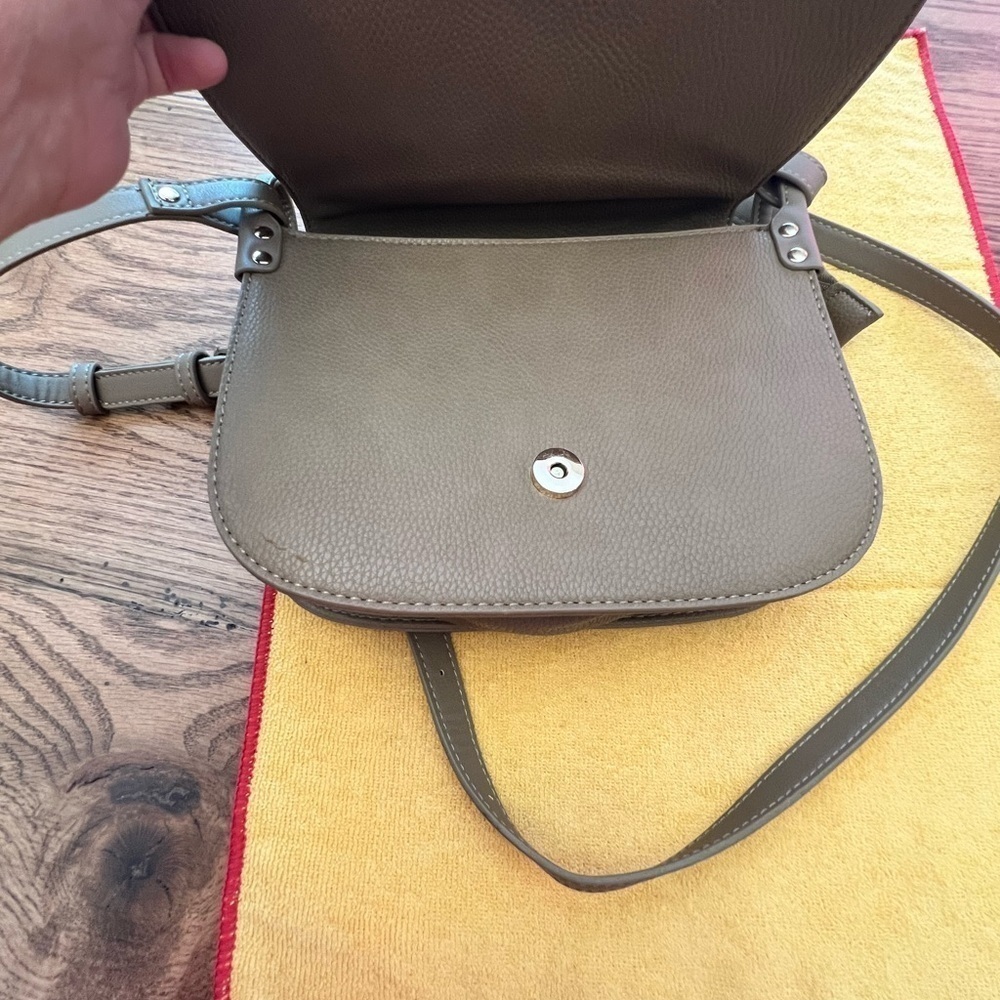 Nico & Olive Crossbody Bag - Picture 3 of 9
